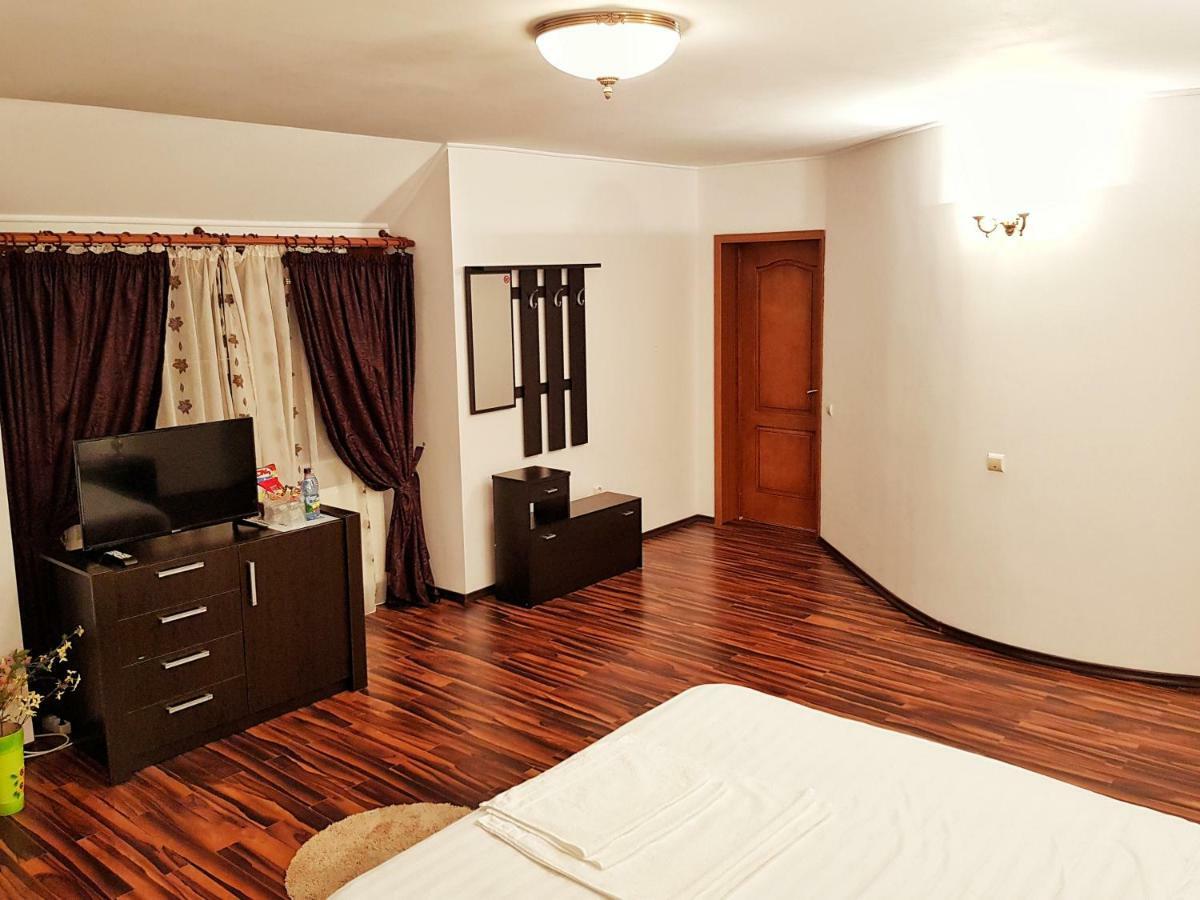 Liz Residence Pitesti Exterior photo